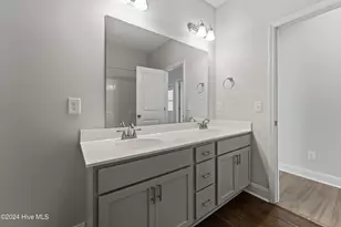 125 Pembury Way, Richlands, NC 28574 - Photo 13