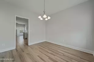 125 Pembury Way, Richlands, NC 28574 - Photo 3