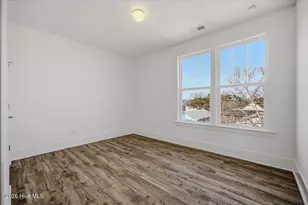501 Greenville Ave, Carolina Beach, NC 28428 - Photo 23