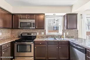 2039 Hunters Ridge Dr, Midway Park, NC 28544 - Photo 11