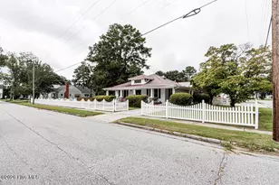 600 S Haughton St, Williamston, NC 27892 - Photo 3