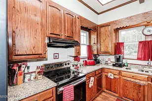 600 S Haughton St, Williamston, NC 27892 - Photo 21