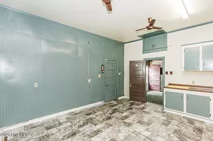 600 S Haughton St, Williamston, NC 27892 - Photo 97