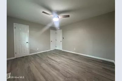 408 Myrtlewood Circle, Jacksonville, NC 28546 - Photo 13