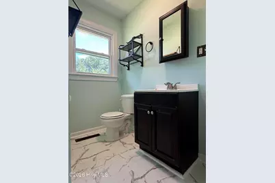 18 White Oak Street, Jacksonville, NC 28540 - Photo 11
