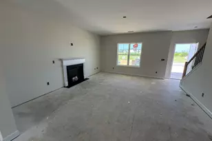 212 Holden Ln, Aberdeen, NC 28315 - Photo 5
