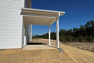 212 Holden Ln, Aberdeen, NC 28315 - Photo 5