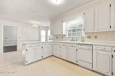 1515 Hollybriar Lane, Greenville, NC 27858 - Photo 39