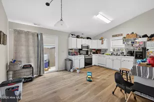 404 Beasley Rd, Wilmington, NC 28409 - Photo 5