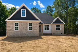 488 Longleaf Dr, West End, NC 27376 - Photo 1