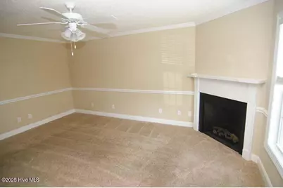 100 Chandler Drive #D, Greenville, NC 27834 - Photo 5