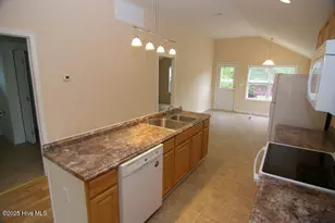 462 Snow Hill St, Ayden, NC 28513 - Photo 5
