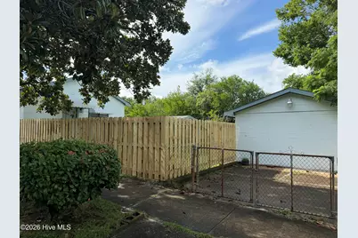 1121 S 6th Street, Wilmington, NC 28401 - Photo 5