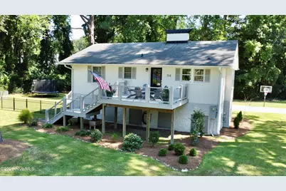 514 Bank Street, Washington, NC 27889 - Photo 1