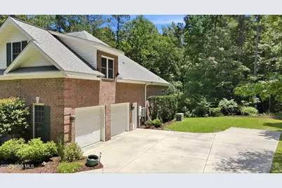 3807 Leaf Court, New Bern, NC 28562 - Photo 3