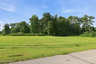 195 S Creek Dr, Jacksonville, NC 28540 - Photo 1