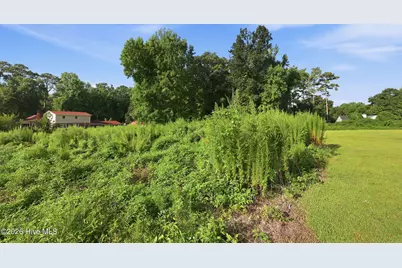 195 S Creek Drive, Jacksonville, NC 28540 - Photo 3