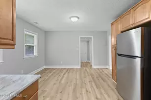 225 Lakewood Dr, Jacksonville, NC 28546 - Photo 11