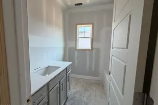 365 Thorntons Creek Dr, Erwin, NC 28339 - Photo 5