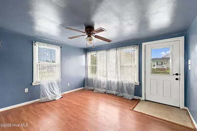 1106 Avery Street, Morehead City, NC 28557 - Photo 7