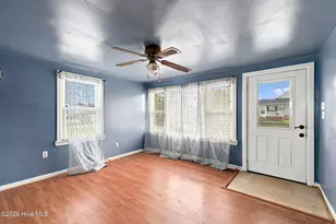 1106 Avery St, Morehead City, NC 28557 - Photo 7
