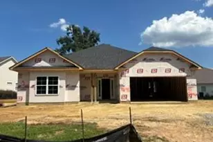 143 Firethorn Cir, Wallace, NC 28466 - Photo 3