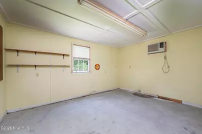 1002 Karen Drive, New Bern, NC 28562 - Photo 35