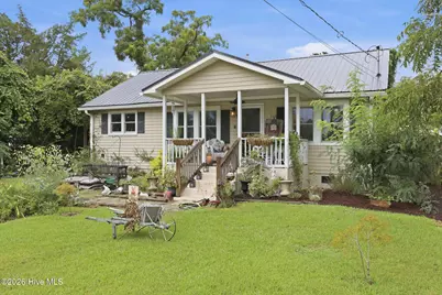 102 Ellington Street, New Bern, NC 28560 - Photo 1