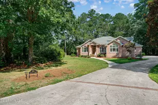 110 Camellia Ct, Wallace, NC 28466 - Photo 3