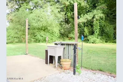 1911 L T Hardee Road, Greenville, NC 27858 - Photo 15