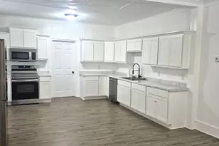 210 Raleigh Rd Pkwy N, Wilson, NC 27893 - Photo 9