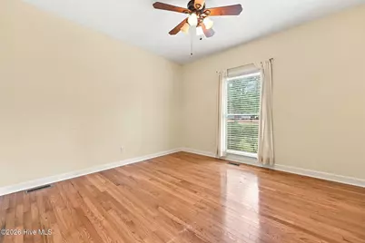 335 W Hedgelawn Way, Southern Pines, NC 28387 - Photo 27