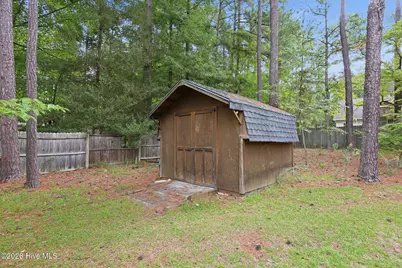 335 W Hedgelawn Way, Southern Pines, NC 28387 - Photo 37