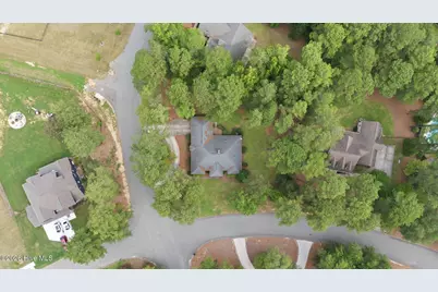 335 W Hedgelawn Way, Southern Pines, NC 28387 - Photo 41