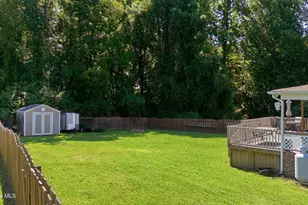 637 Dickinson Rd, Smithfield, NC 27577 - Photo 31