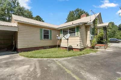 605 E Covington Street, Laurinburg, NC 28352 - Photo 5