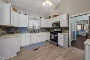 307 W Canary St, Dunn, NC 28334 - Photo 15