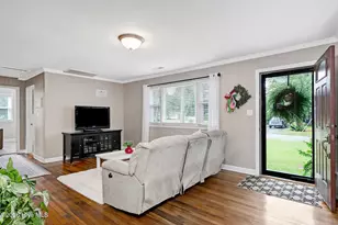 206 W Clement St, Wallace, NC 28466 - Photo 3