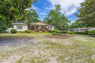 609 Magnolia Dr, Sunset Beach, NC 28468 - Photo 3