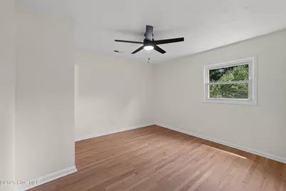 300 Walnut Drive, Jacksonville, NC 28540 - Photo 19