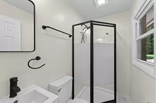 300 Walnut Dr, Jacksonville, NC 28540 - Photo 21
