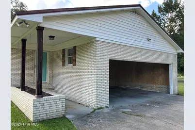 221 E Bladen Street, Bladenboro, NC 28320 - Photo 7