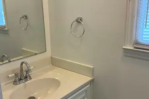 221 E Bladen St, Bladenboro, NC 28320 - Photo 23