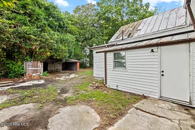 104 N Trianon Street, Kinston, NC 28501 - Photo 15