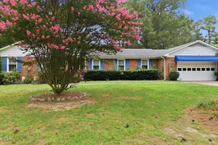105 Brentwood Dr N, Wilson, NC 27893 - Photo 11