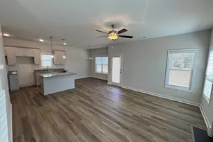 198 Holden Ln, Aberdeen, NC 28315 - Photo 7