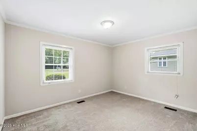 2610 Evans Street, Greenville, NC 27834 - Photo 25