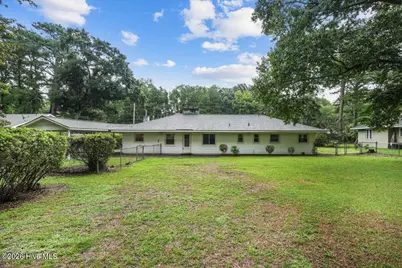 2610 Evans Street, Greenville, NC 27834 - Photo 33