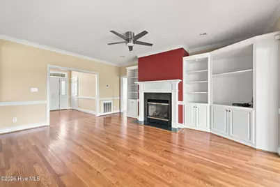 4921 Pauls Path Road, La Grange, NC 28551 - Photo 9