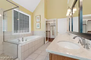 573 Coral Ridge Rd, Pine Knoll Shores, NC 28512 - Photo 27